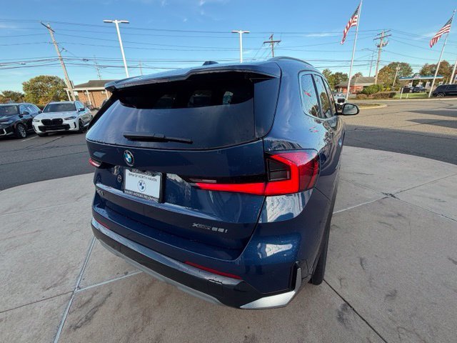 Used 2024 Blue BMW xDrive28i image 5