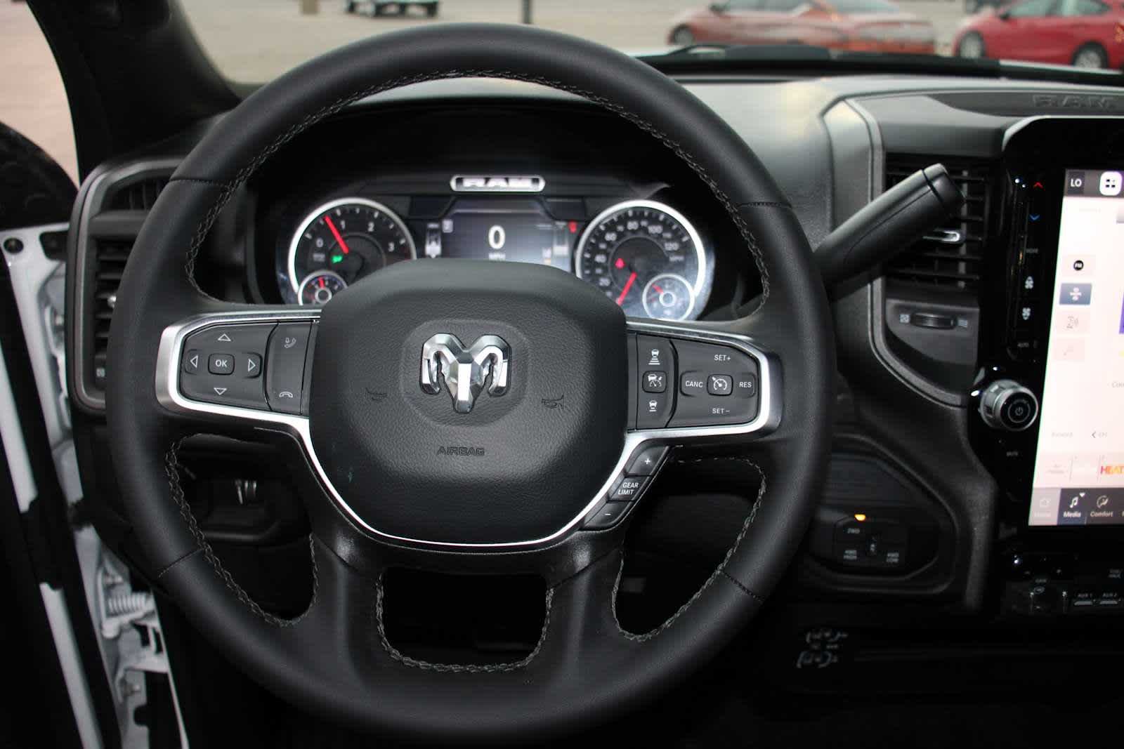 2025 RAM 3500 Tradesman - Photo 18