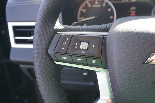 2025 Mitsubishi Outlander SE - Photo 26