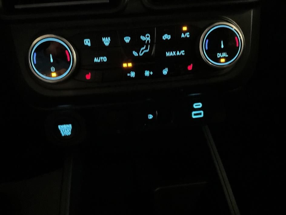 Used 2024 Gray Ford Lariat image 21