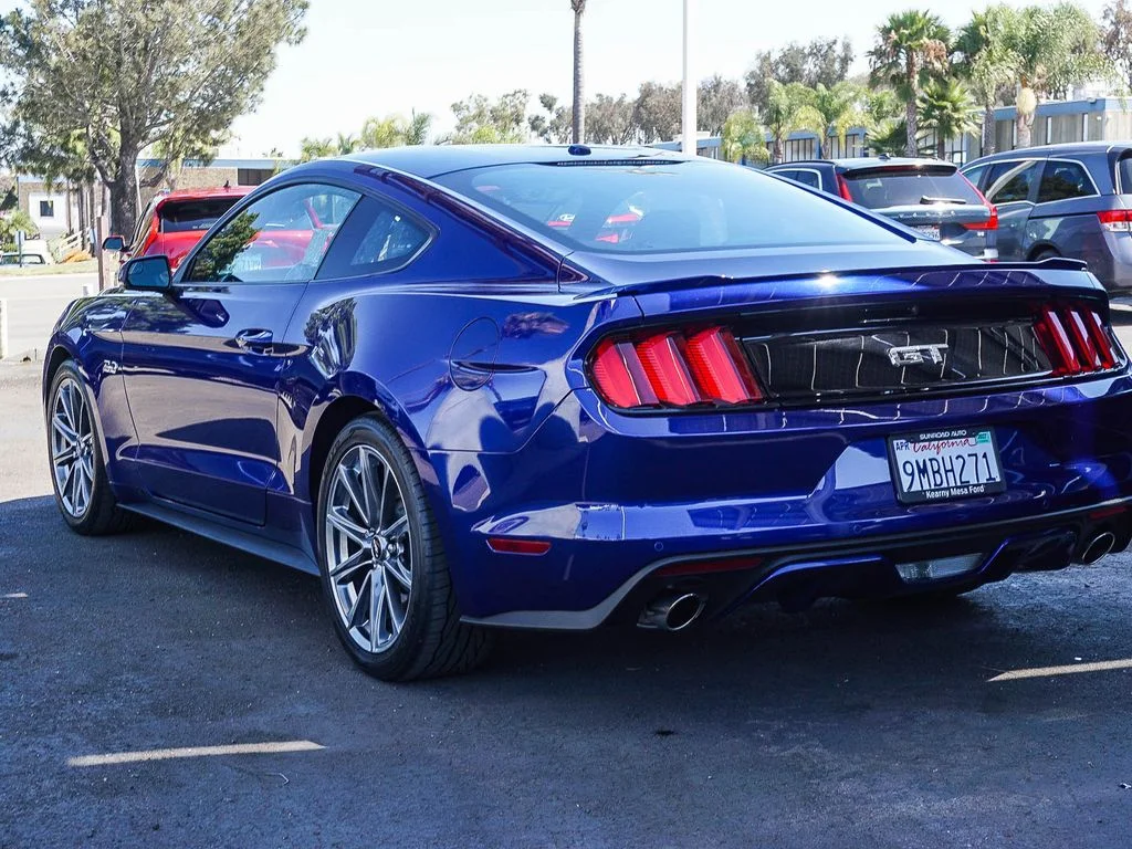 Used 2016 Blue Ford GT Premium image 5