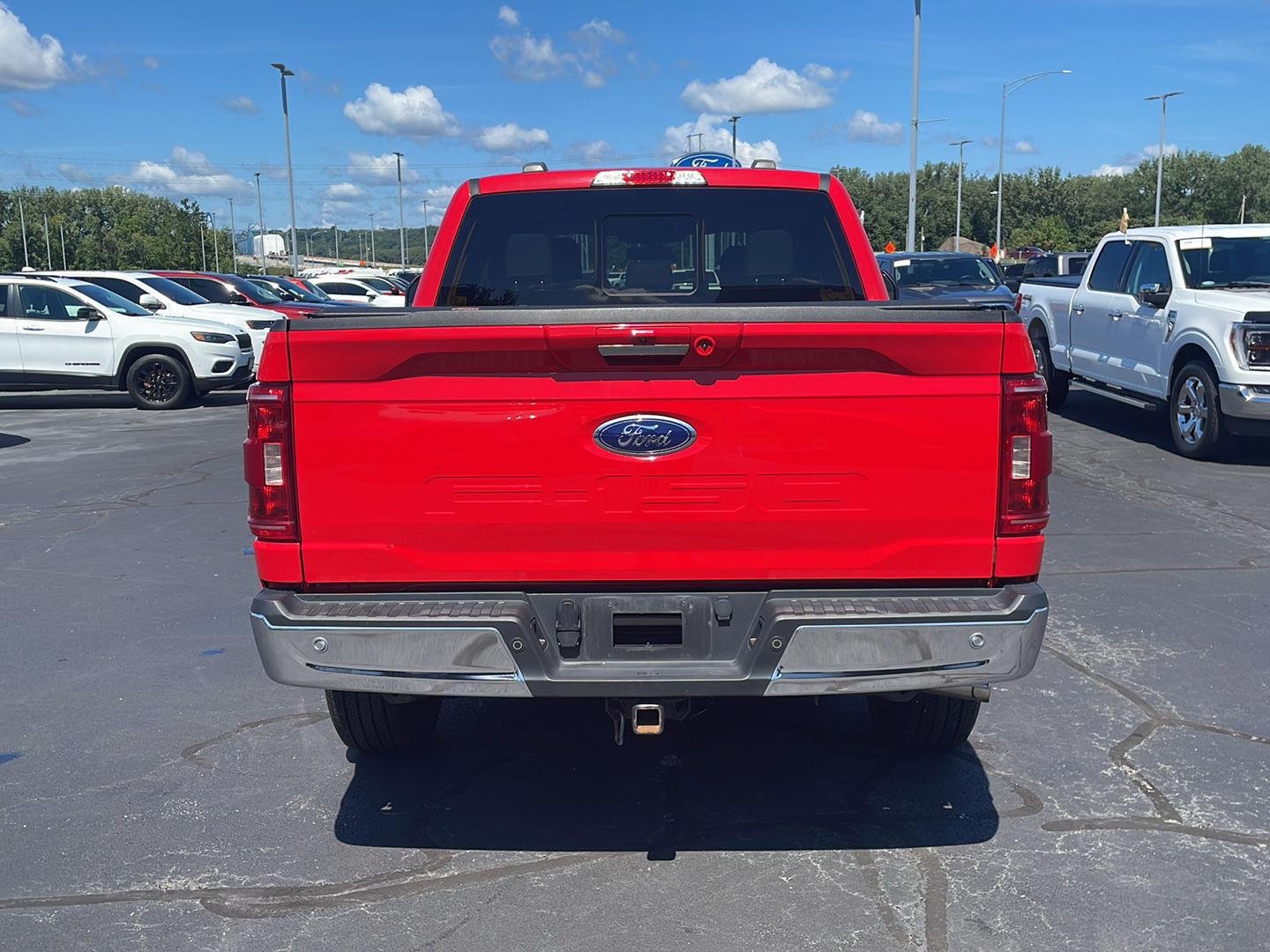 Used 2022 Race Red Ford XLT image 4