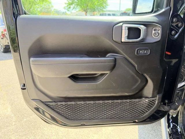 Used 2024 Black Jeep Rubicon image 14