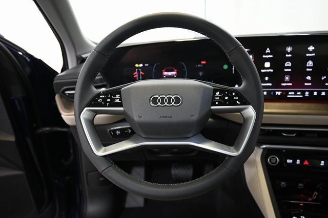 2025 Audi Q5 2.0T Premium Plus photo 3