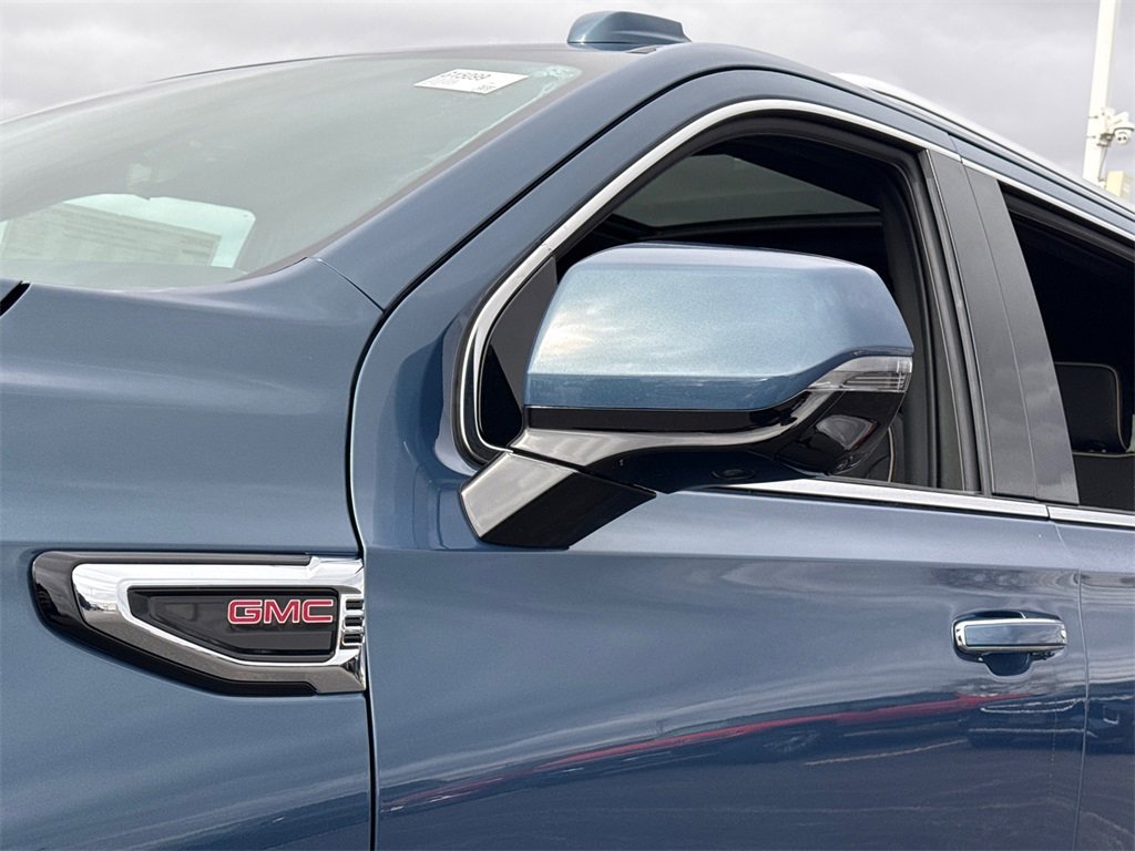 2026 GMC YUKON XL - Image 11