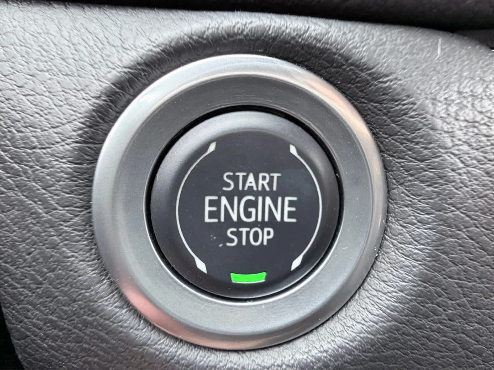 Used 2024 Argent Silver Metallic Cadillac Sport image 22