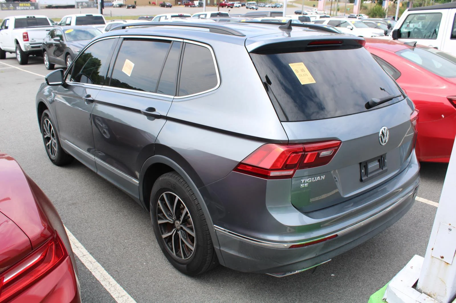 Used 2021 Platinum Gray Metallic Volkswagen SE image 6