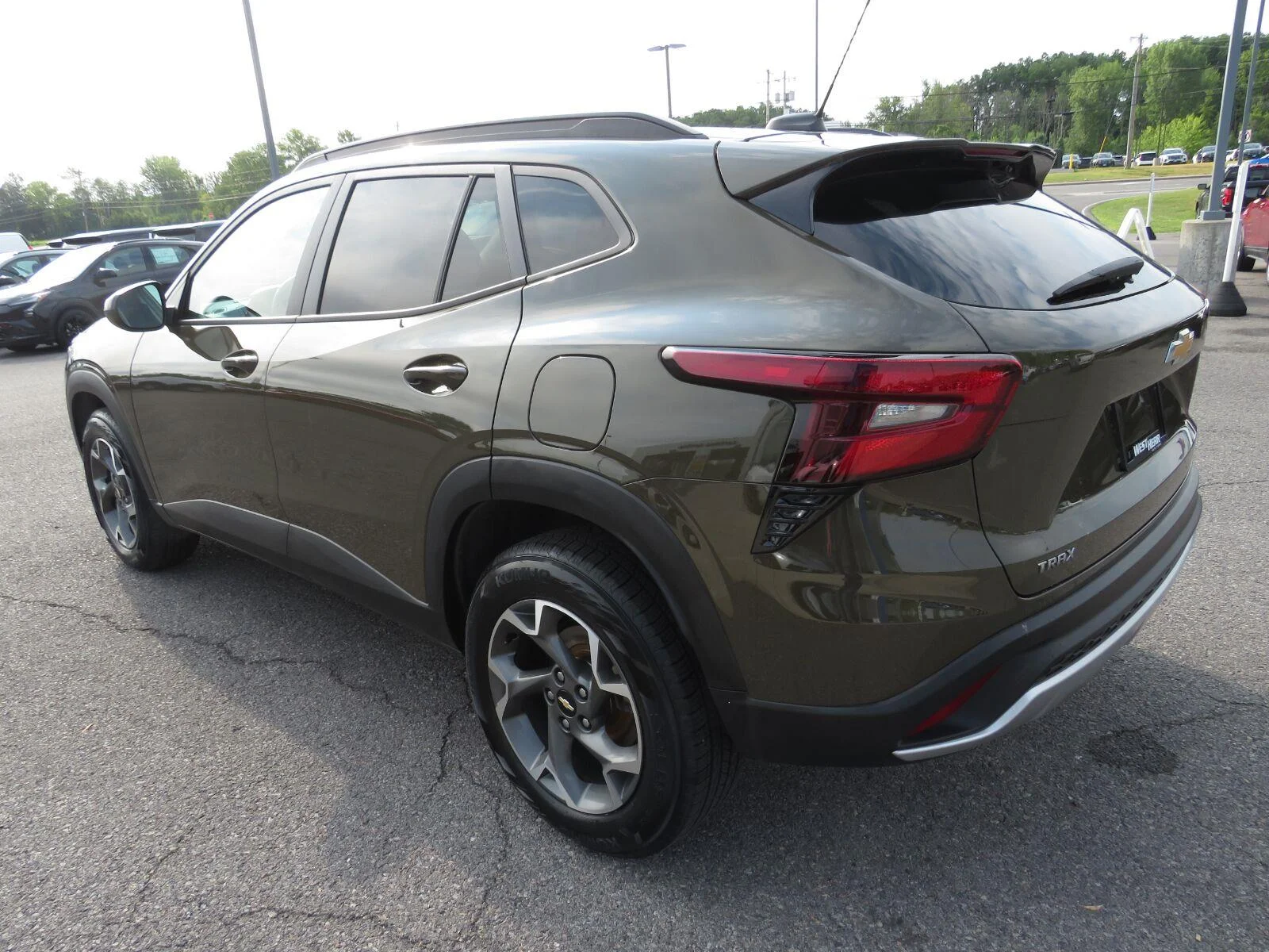 Used 2024 Harvest Bronze Metallic Chevrolet LT image 7