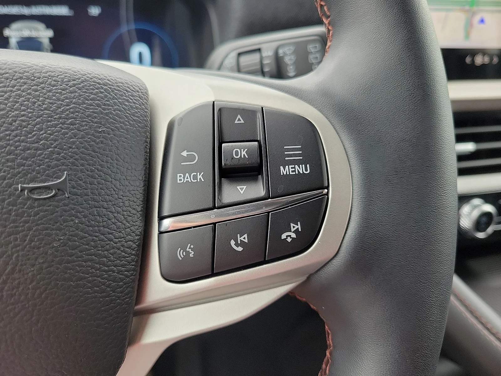 New 2026 Star White Metallic Tri-Coat Ford Active image 19