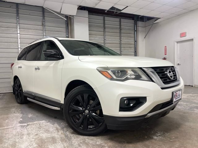 2017 Nissan Pathfinder Platinum