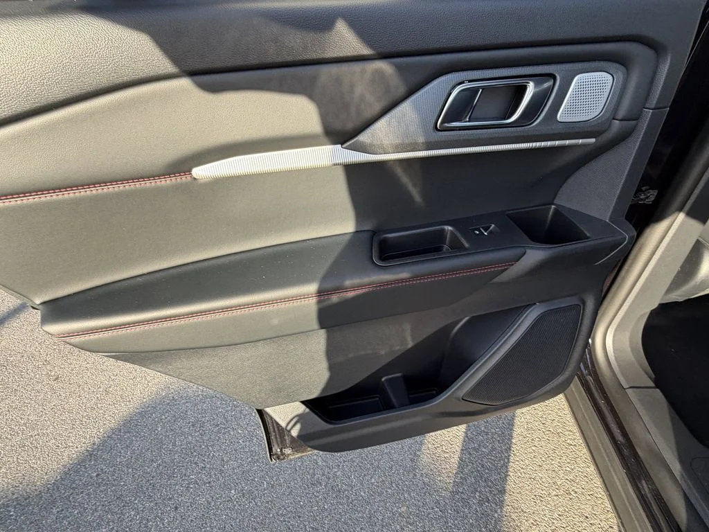 New 2026 Agate Black Metallic Ford ST image 24