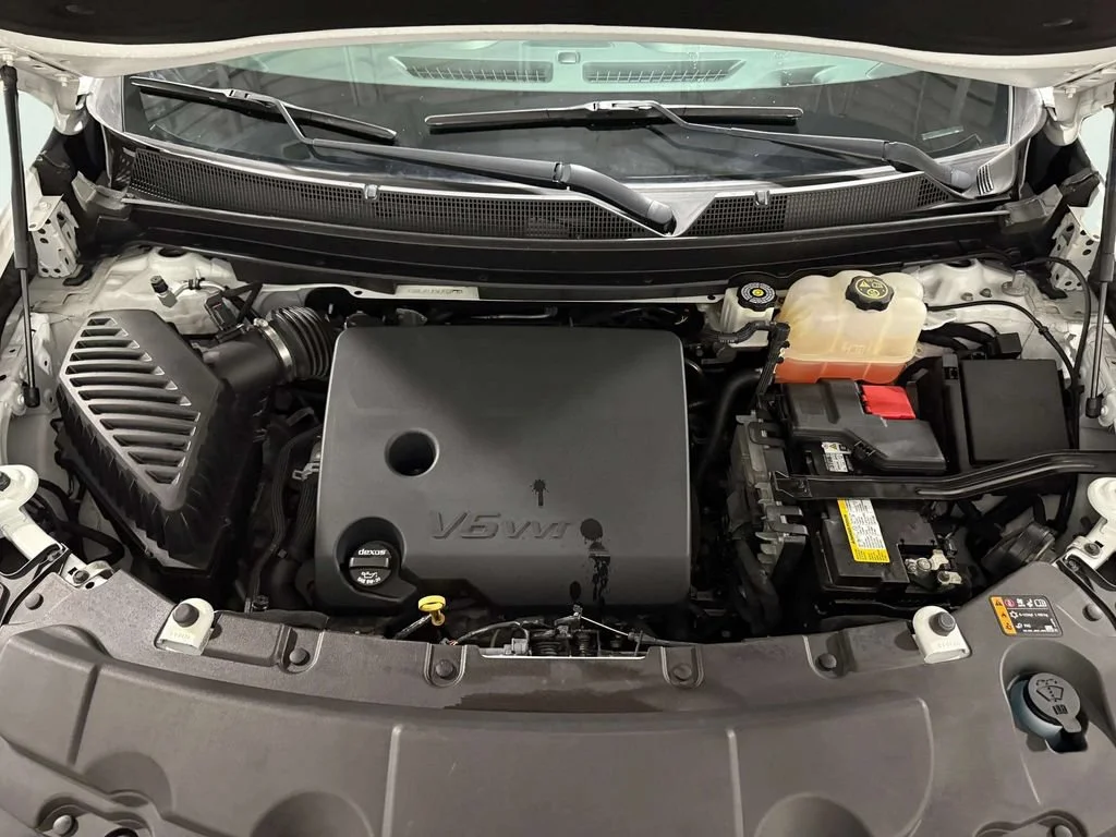 Certified Used 2021 SUMMIT WHITE Chevrolet Premier image 30