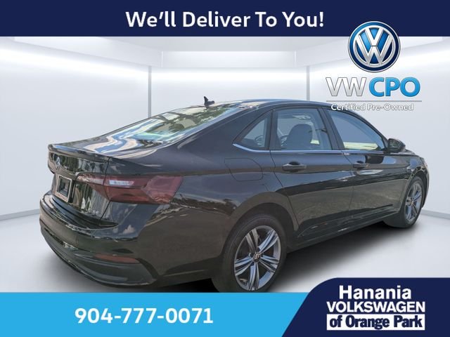Certified Used 2024 Black Volkswagen 1.5T SE image 3