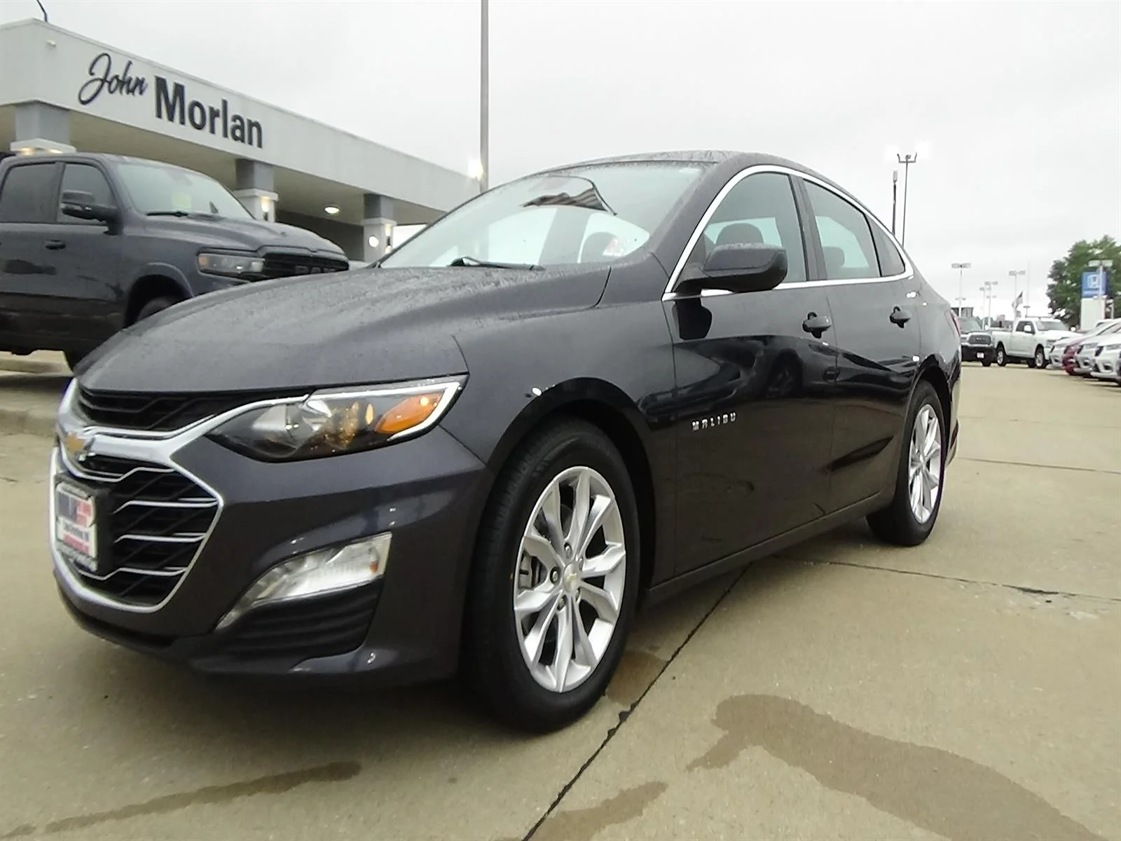 Used 2023 Dark Ash Metallic (g6m) Chevrolet LT image 2