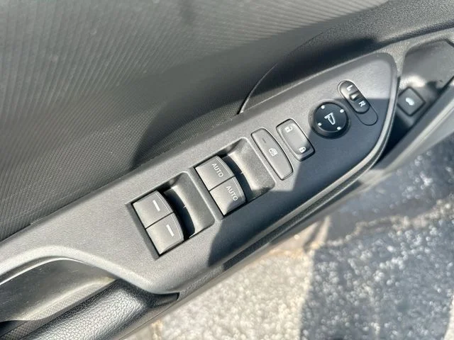 Used 2020  Honda Sport image 17
