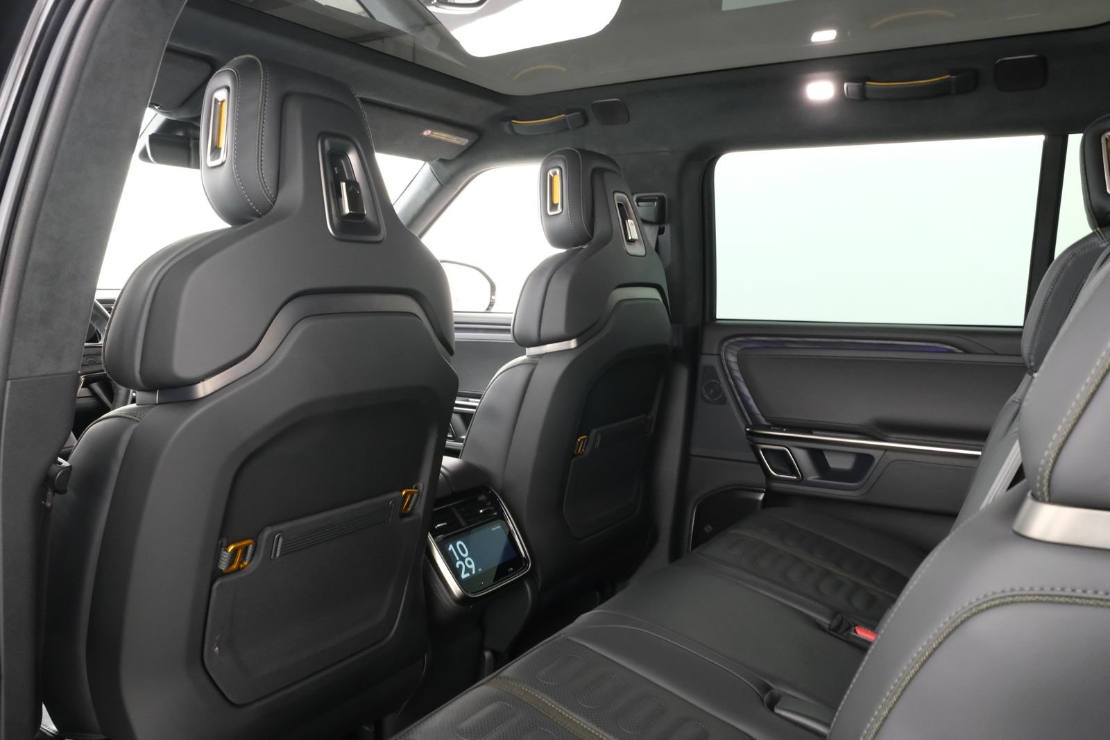 Used 2023 Midnight Rivian Adventure image 35