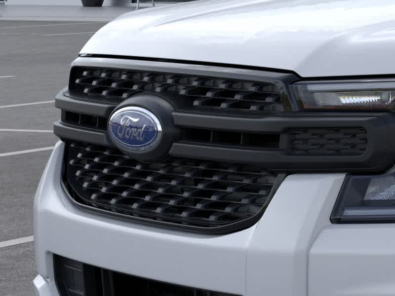 New 2025 Oxford White Ford XL image 17