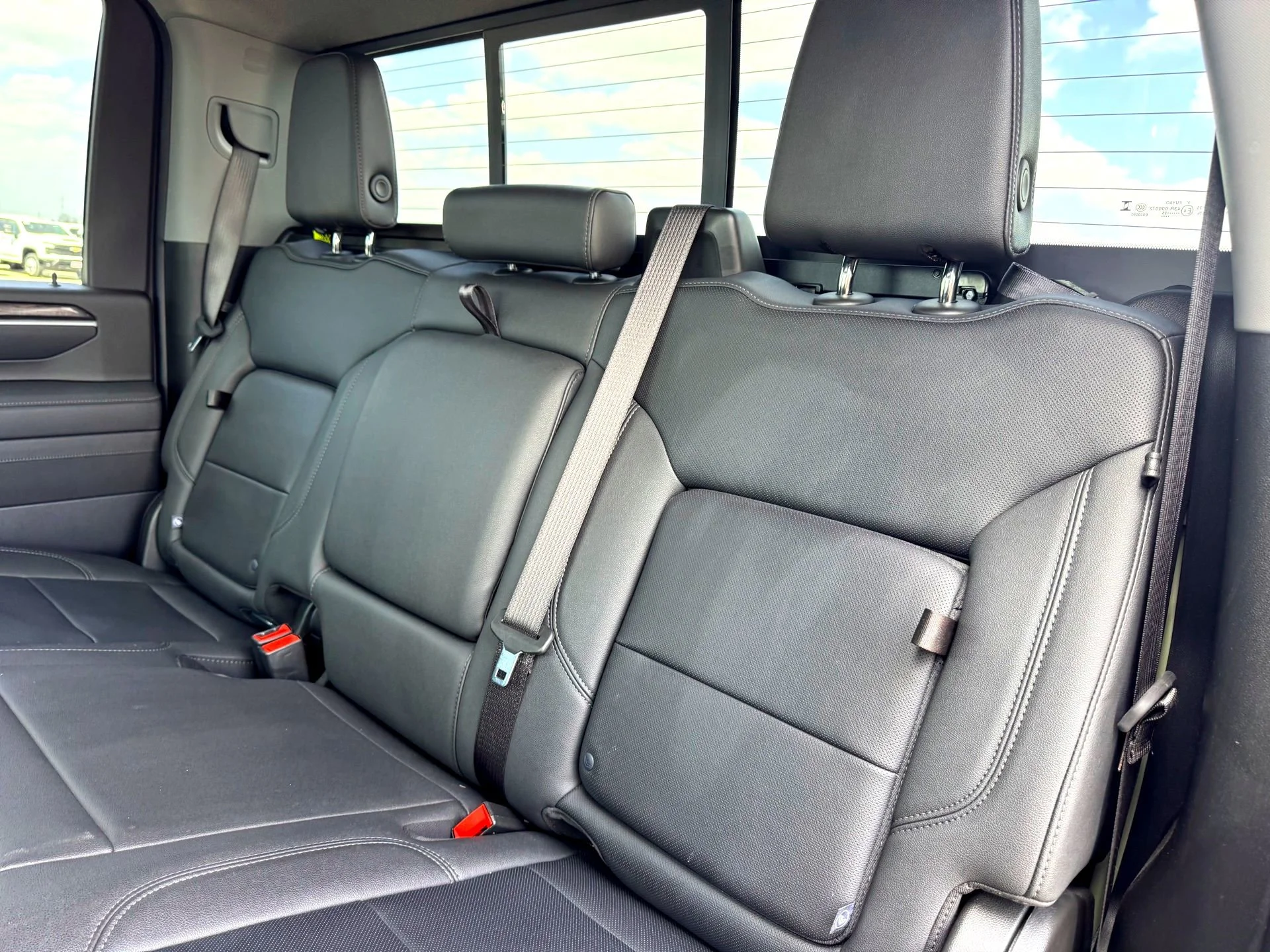 Used 2025 Cypress Gray Chevrolet LTZ image 17