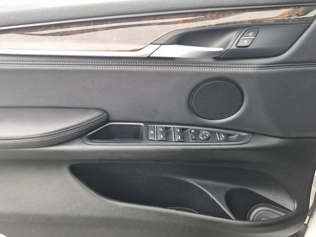 Used 2019 Black BMW M550i xDrive image 20