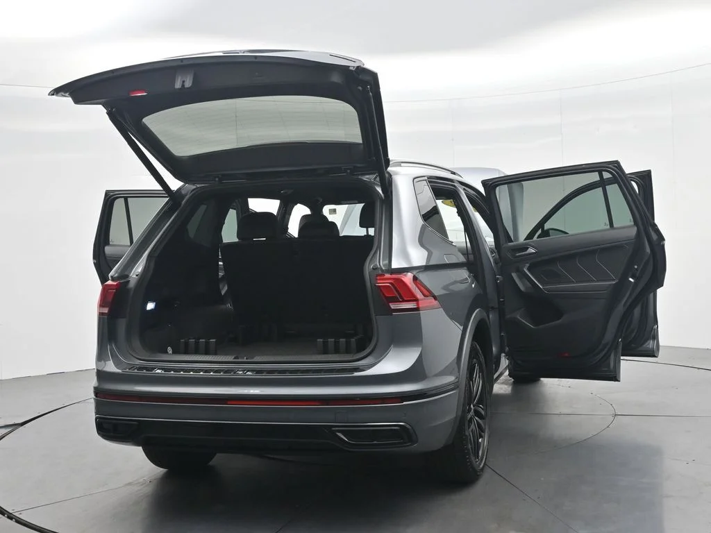 Used 2022 Platinum Gray Metallic Volkswagen 2.0T SE R-Line Black image 48