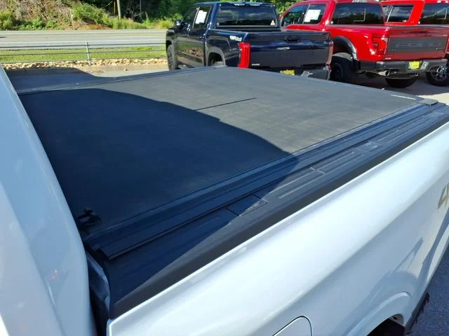 Used 2025 White Ford Lariat image 18