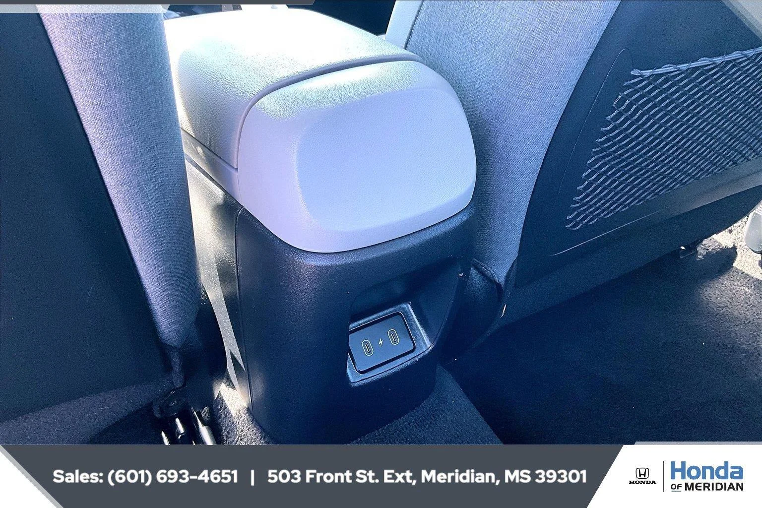 Used 2024 Serenity White Hyundai Limited image 23