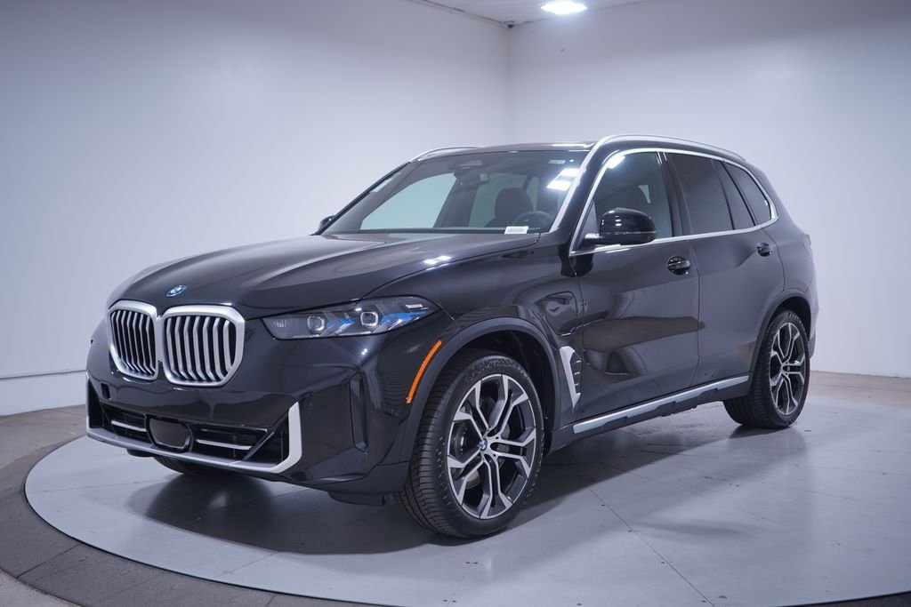 2026 BMW X5 xDrive50e's photo