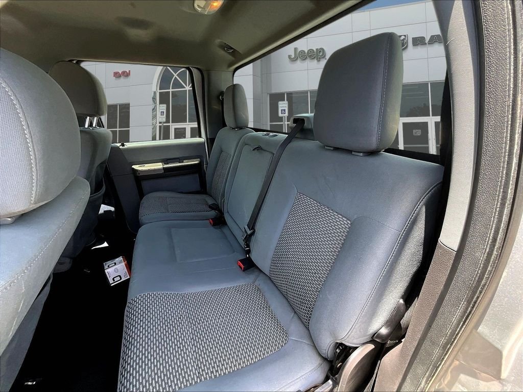 Used 2014 Silver Ford XLT image 24