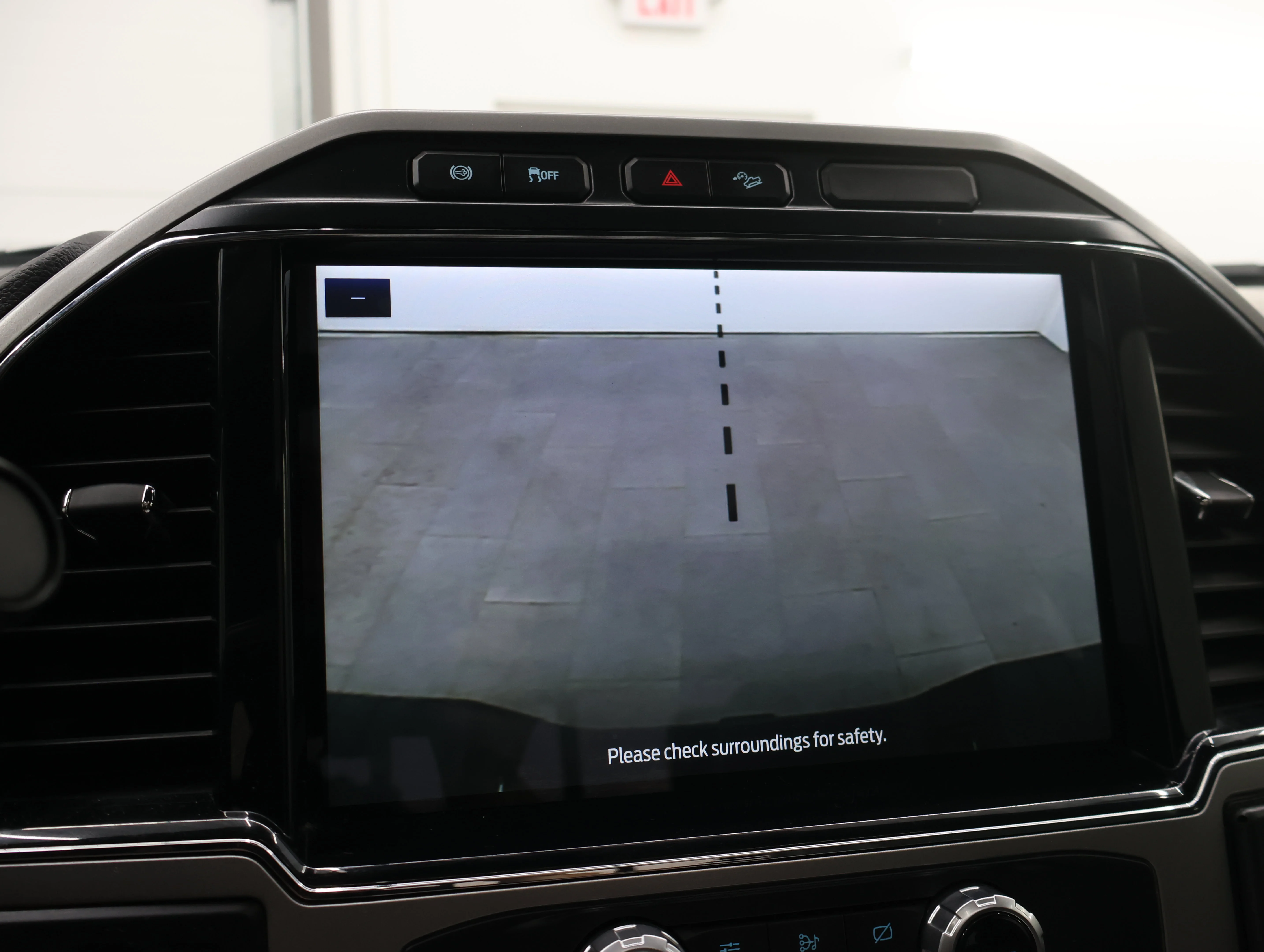 Used 2022 Agate Black Metallic Ford Lariat image 18