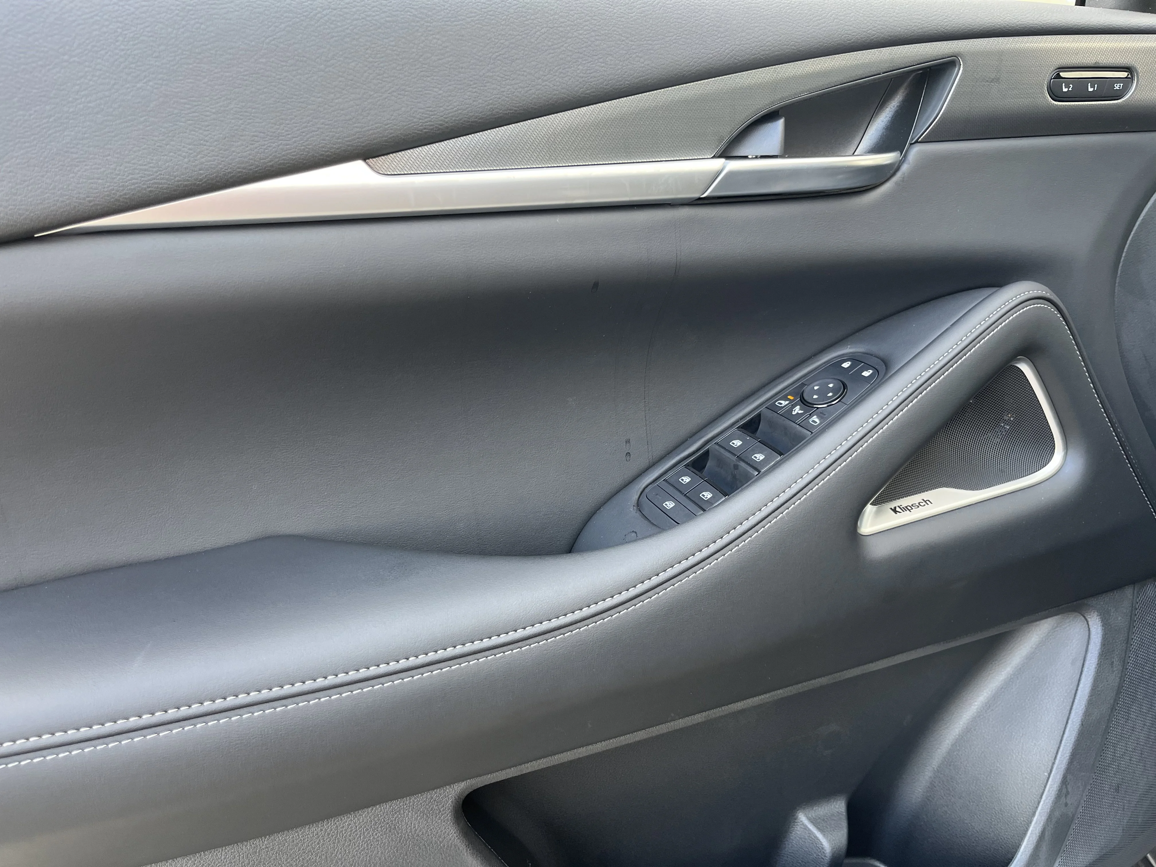 New 2027 Graphite Shadow INFINITI LUXE image 11
