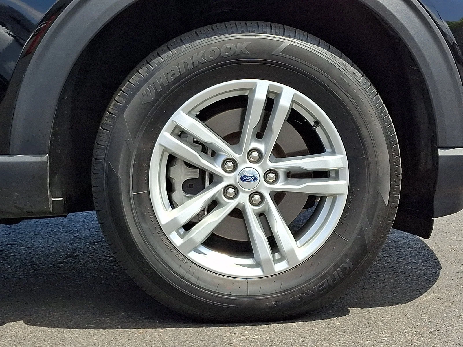 Used 2023 Black Metallic Ford XLT image 8