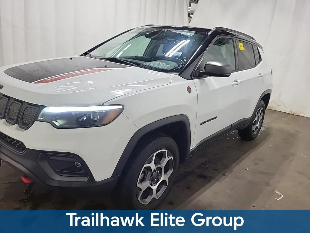 Certified Used 2022 White Jeep Trailhawk image 5