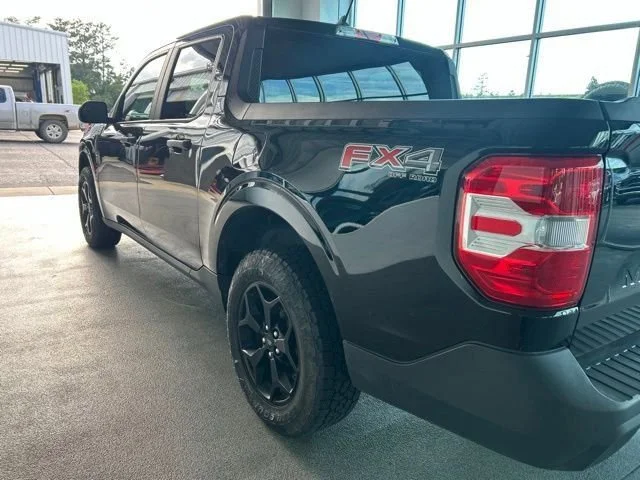 Used 2024 Shadow Black Ford XLT image 9