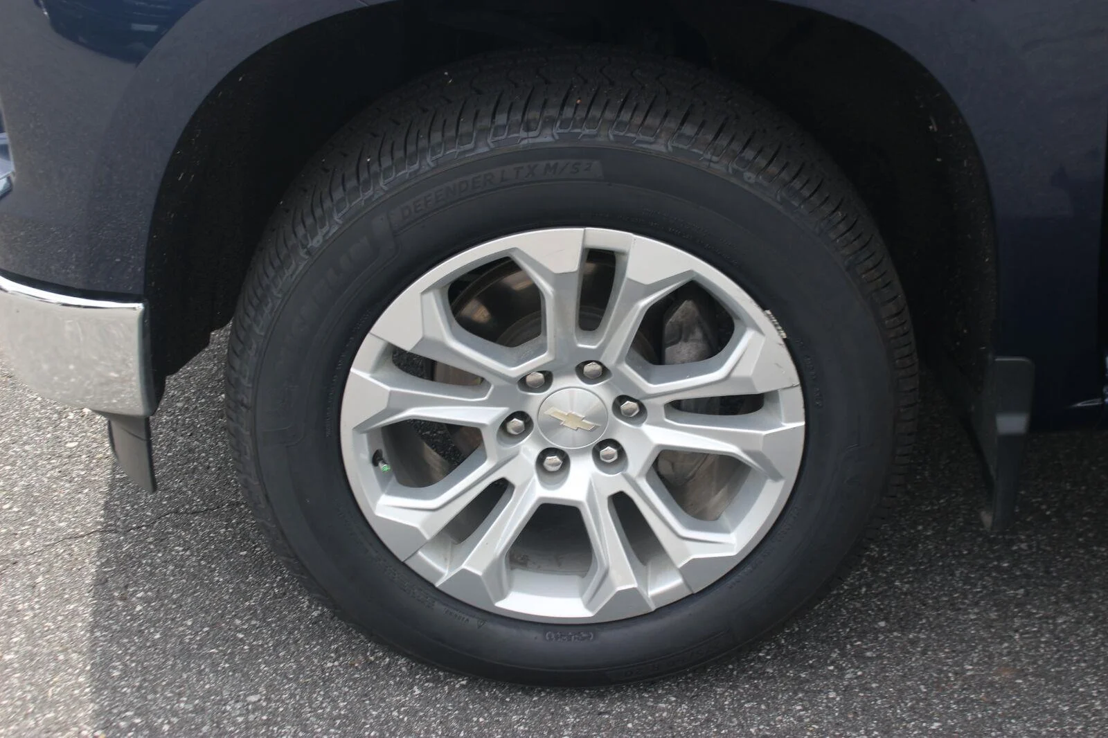 Used 2022 Northsky Blue Metallic Chevrolet LTZ image 42