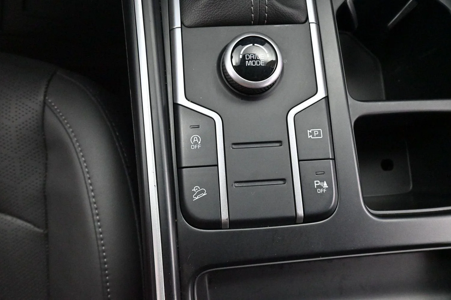Used 2022 Glacial White Pearl Kia S image 28