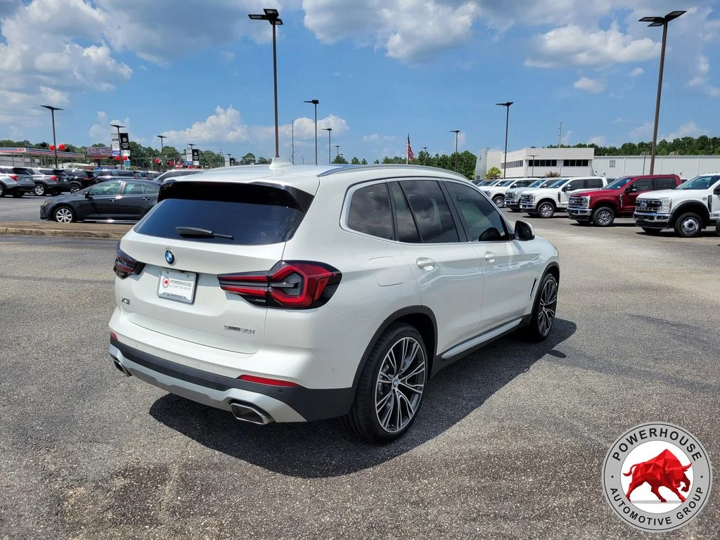 Used 2024 White BMW sDrive30i image 5