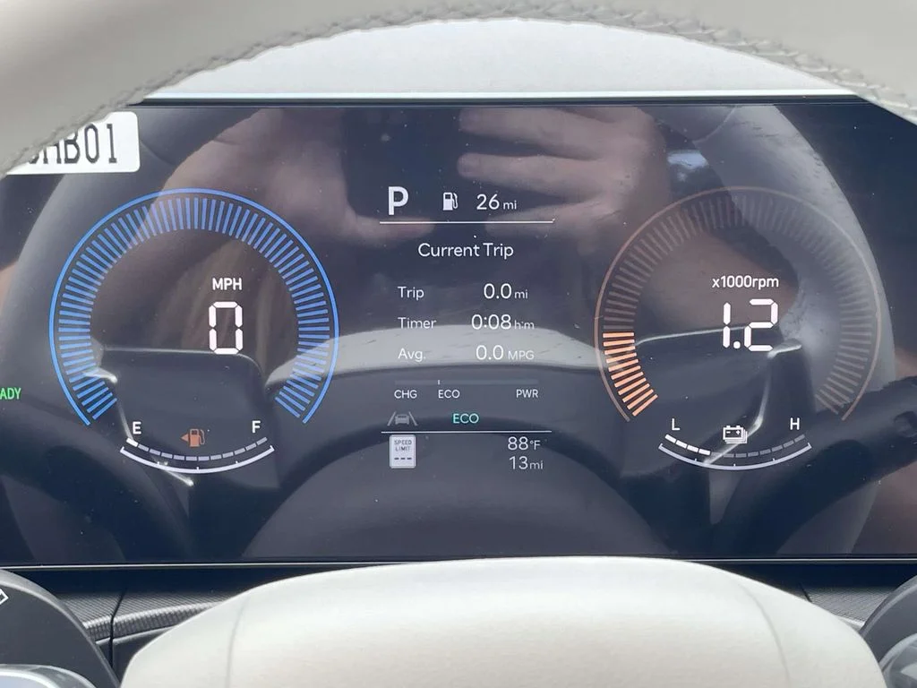 New 2026 Gray Hyundai SE image 21