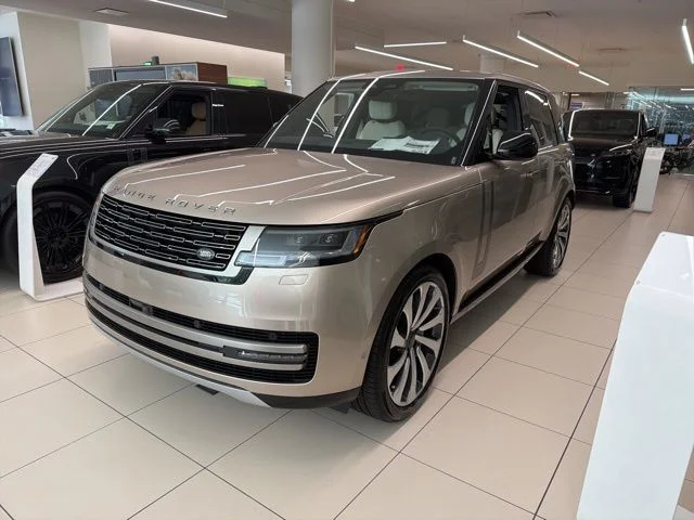 2026 Land Rover Range Rover 3.0 SE SWB's photo
