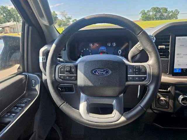 Used 2025 Agate Black Ford XLT image 14