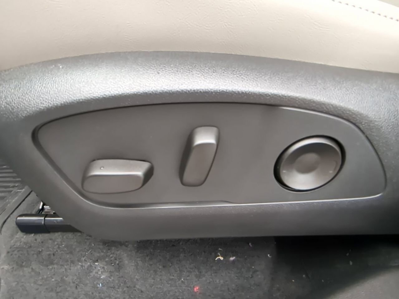 2026 GMC Acadia Elevation - Photo 23