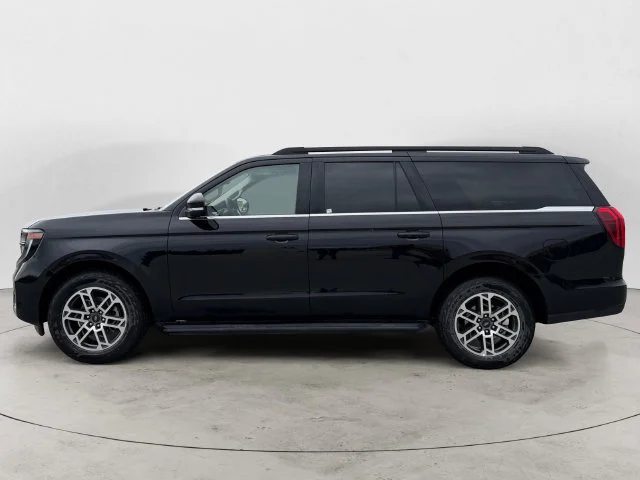 Used 2025 Black Metallic Ford Active image 8