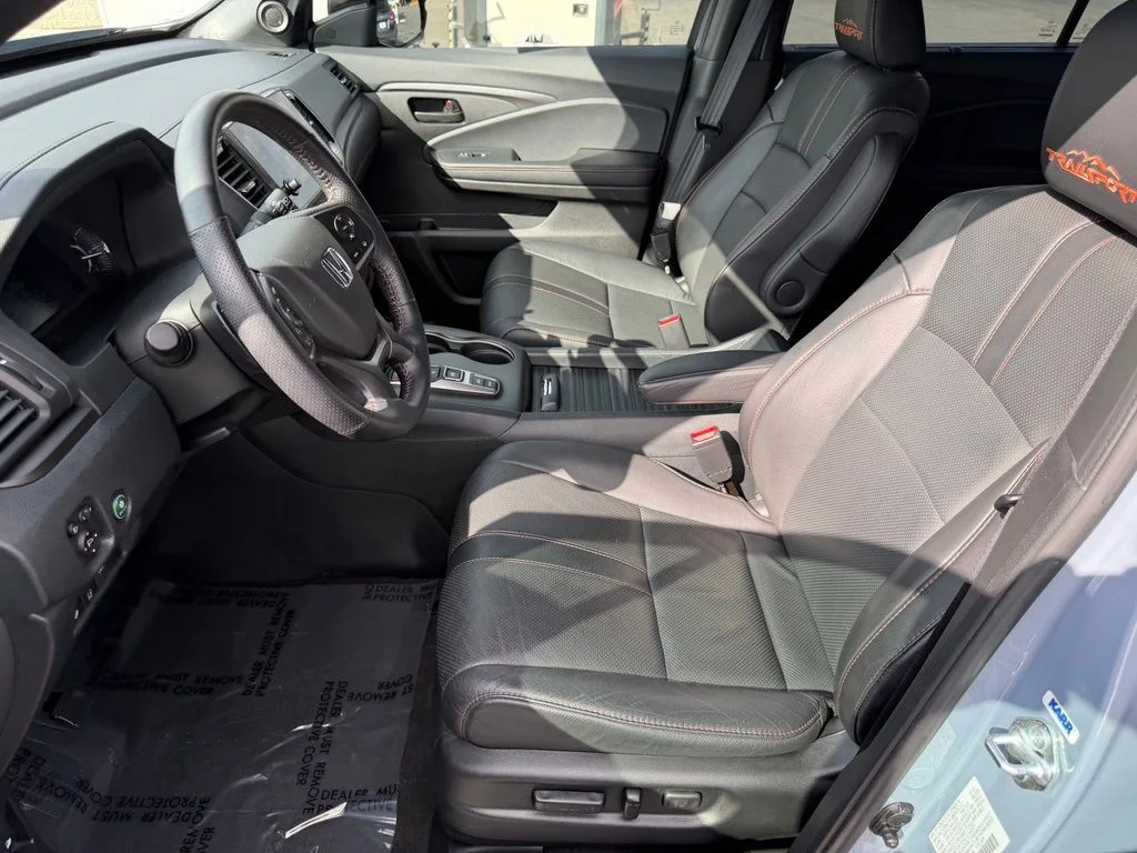 Used 2022 Obsidian Blue Pearl Honda TrailSport image 12