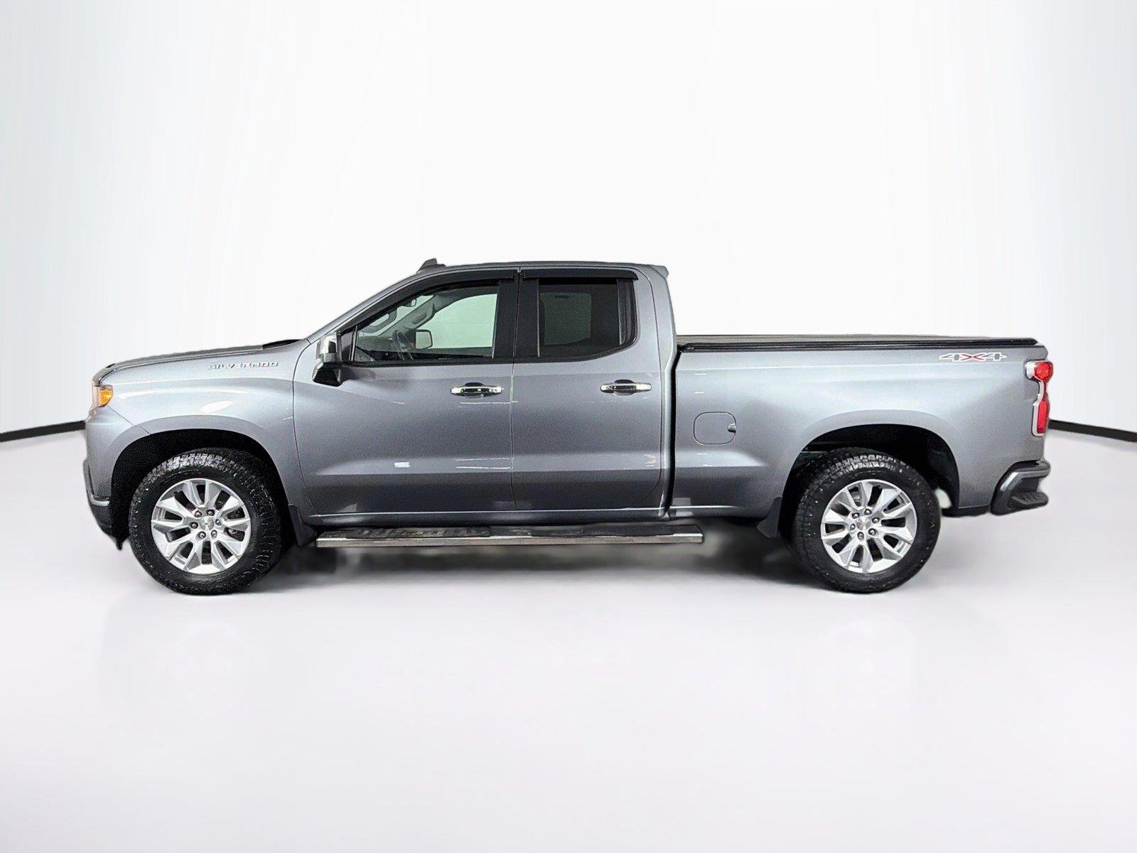 Used 2020 SATIN STEEL METALLIC Chevrolet Custom image 8