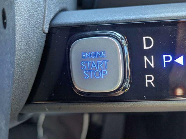 New 2027 White Hyundai Blue SEL Premium 8P image 33