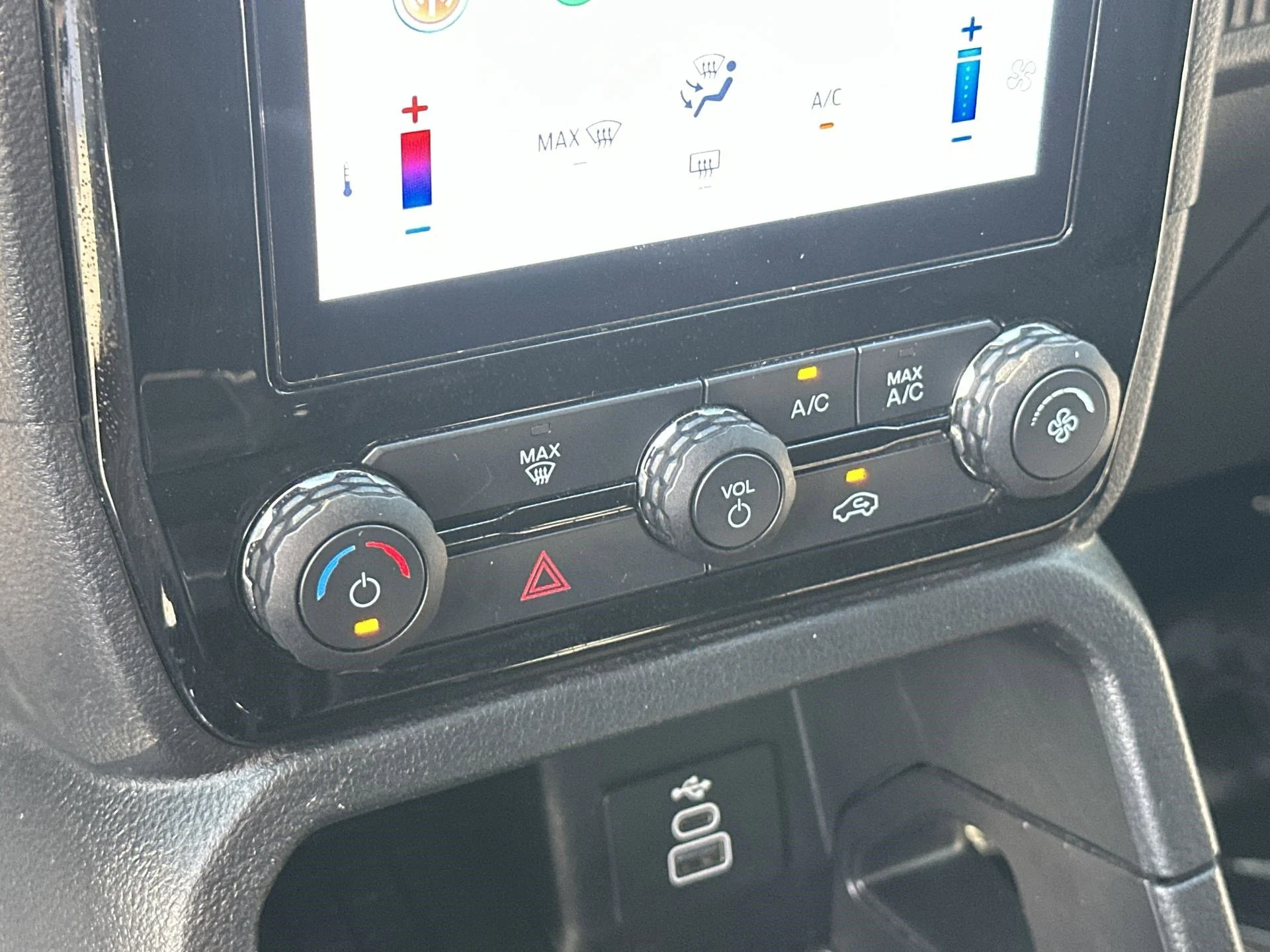 Used 2024 Shadow Black Ford XLT image 16