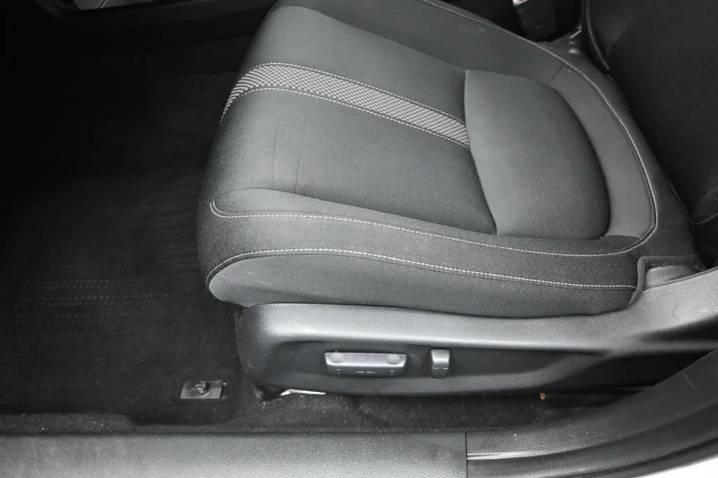 Used 2019  Honda EX image 13