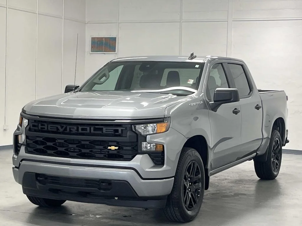 Used 2026 Sterling Gray Metallic Chevrolet Custom image 4