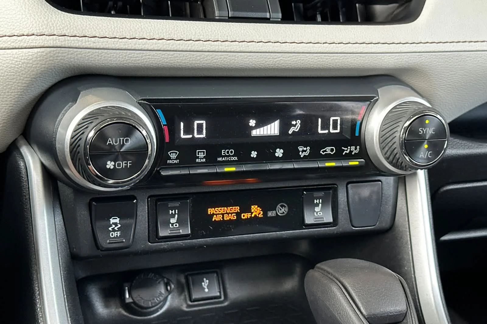 Used 2021 Magnetic Gray Metallic Toyota Hybrid XLE image 20