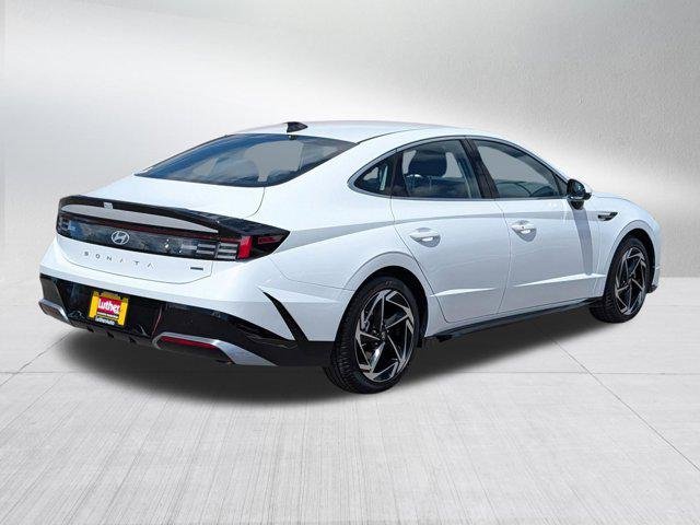 New 2026 Serenity White Hyundai SEL Sport image 4