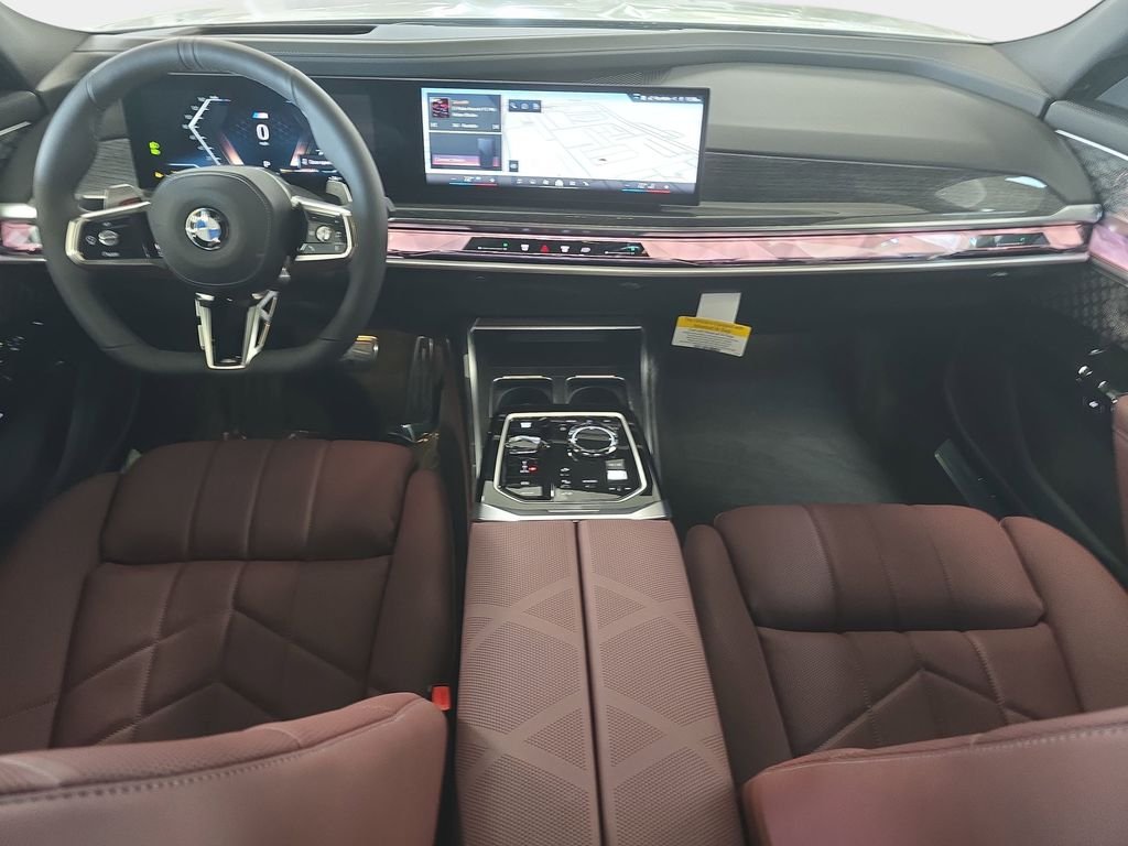 2026 BMW 7 Series 760i - Photo 7